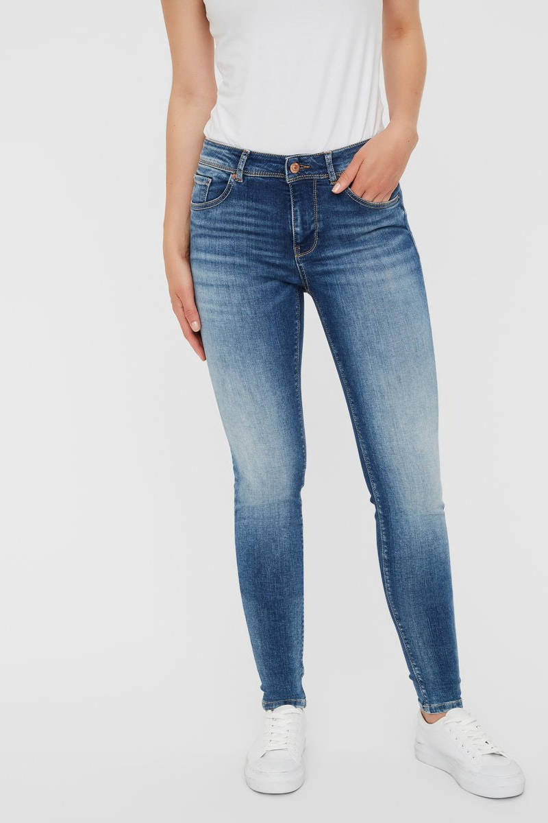 Vmlydia Skinny Low-rise Jeans Dames Blauw VERO MODA Dames Kleding Broeken & Jeans Jeans High Waisted Jeans 