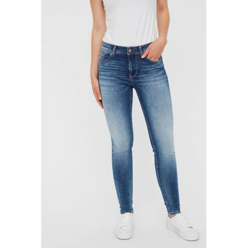 VERO MODA mid waist skinny jeans Lux met katoen VMLUX medium blue denim afbeelding