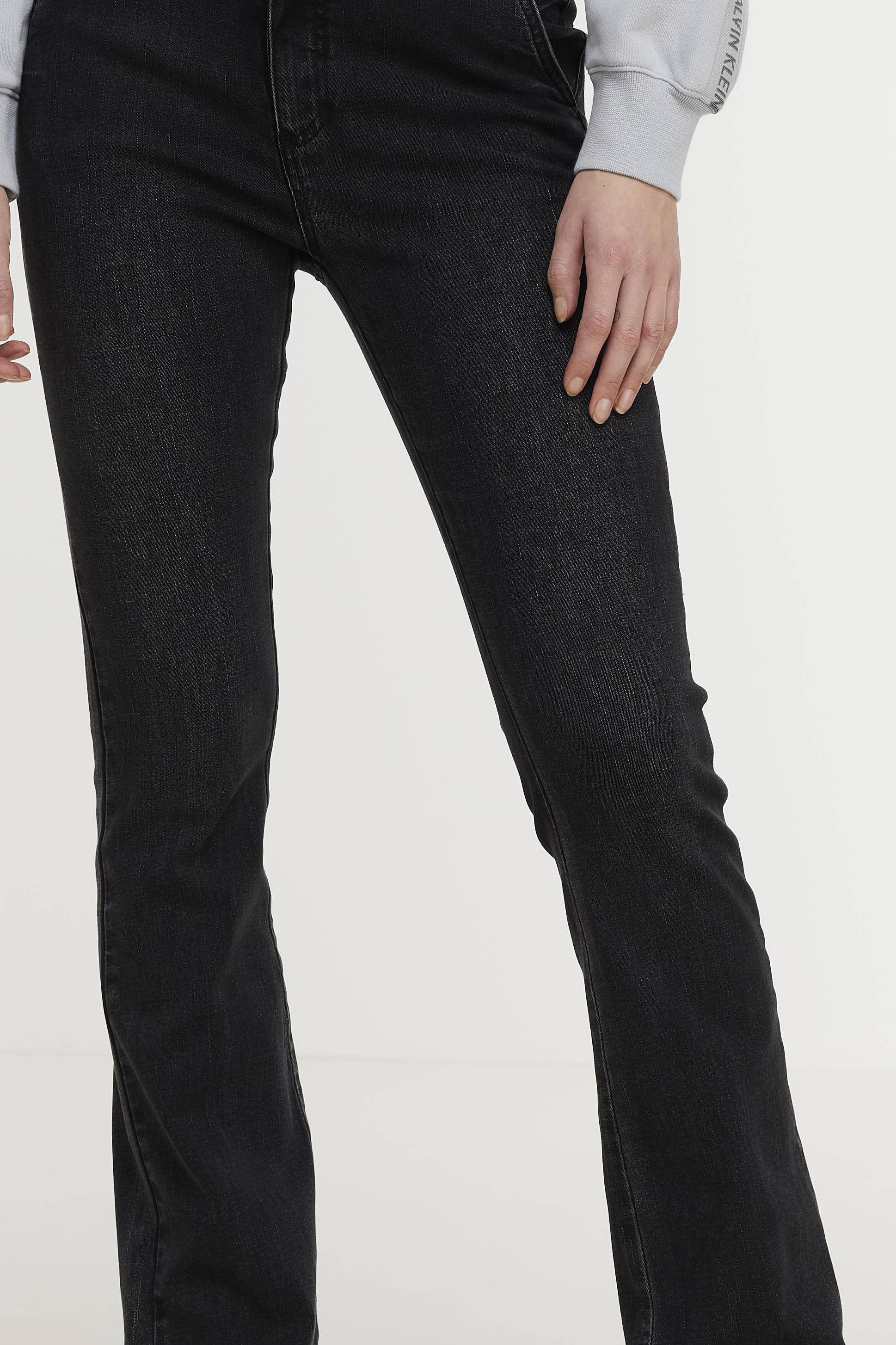 black denim elastic waist jeans