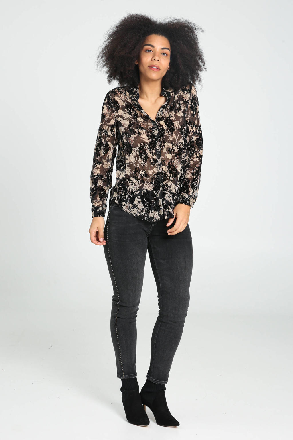 T-shirt dames korte mouwen zomer T-shirts dames mesh top lange mouwen rolkraag transparante blouse, doorzichtige kanten tops met bloemenpatroon shirt 3/4 mouw dames, beige, XXL T-shirt dames korte mouwen zomer T-shirts dames mesh top lange mouwen rolkraag transparante blouse, doorzichtige kanten tops met bloemenpatroon shirt 3/4 mouw dames, beige, XXL
