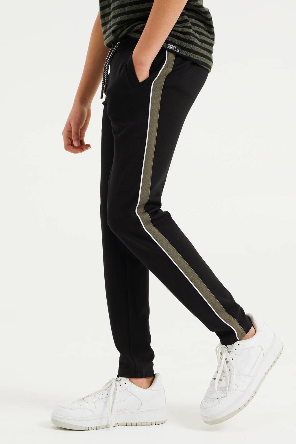 WE Fashion slim fit joggingbroek met zijstreep zwart/olijfgroen/wit, Zwart/olijfgroen/wit