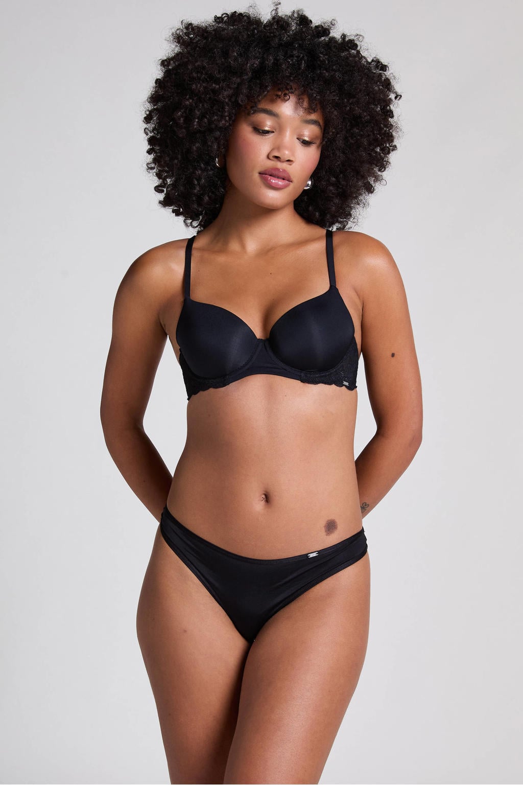 Hunkemöller voorgevormde T-shirt-bh met beugel Angie zwart