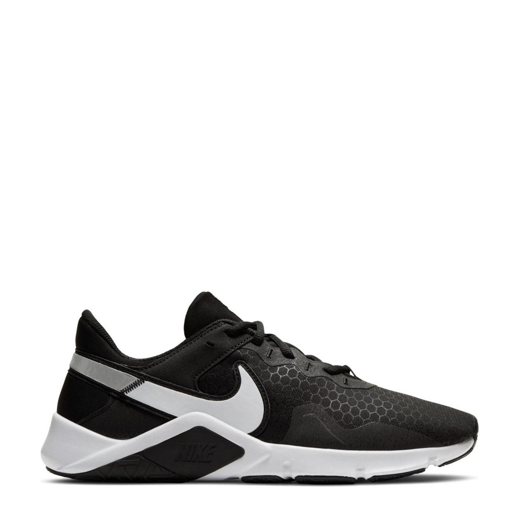 Zwart en witte heren Nike Legend Essentail 2 fitness schoenen van mesh met veters