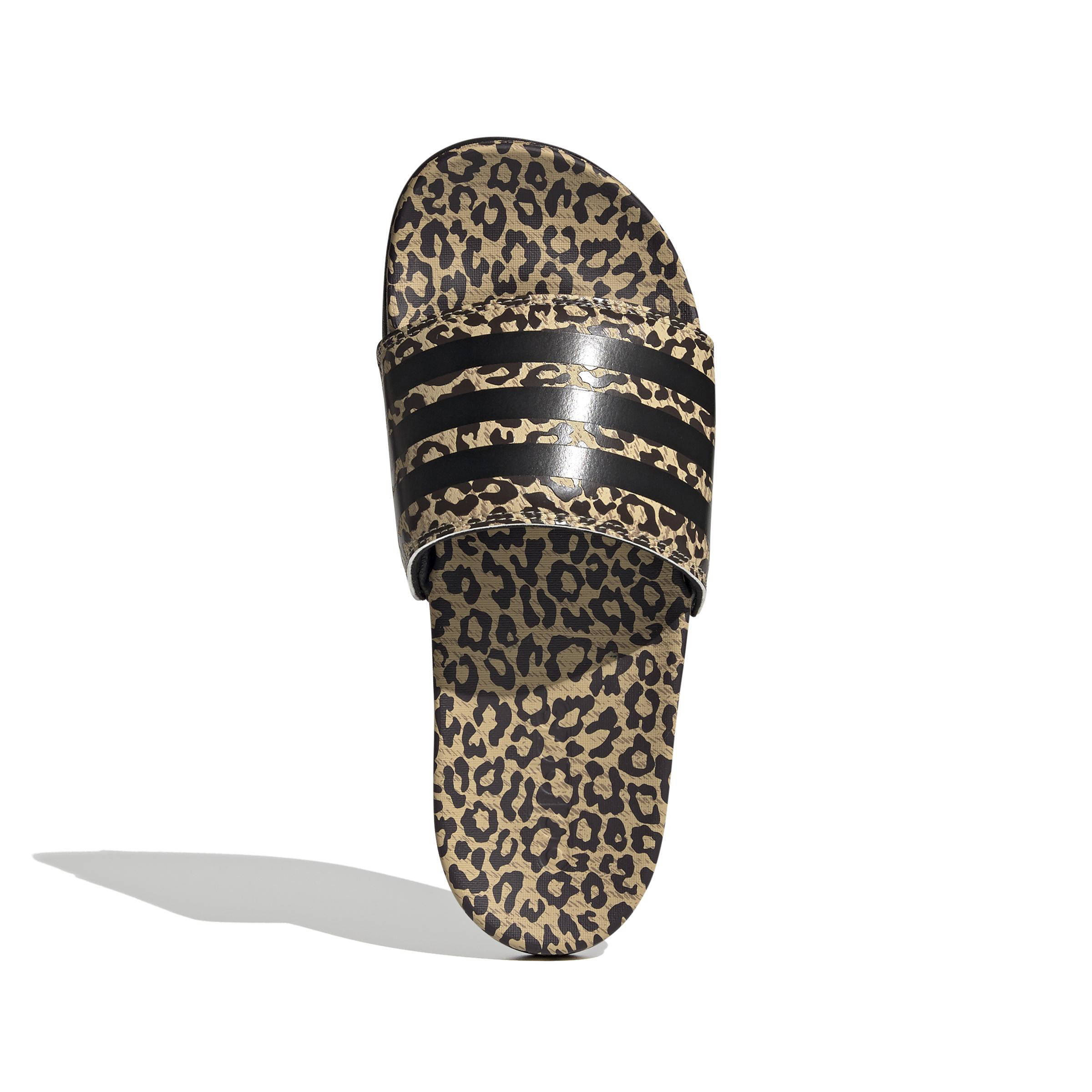 Adidas Adilette Comfort Slides Women, haze beige/core black/cardboard  Schoenmaat UK 6 | EU 39 1/3 - Schoenen.nl