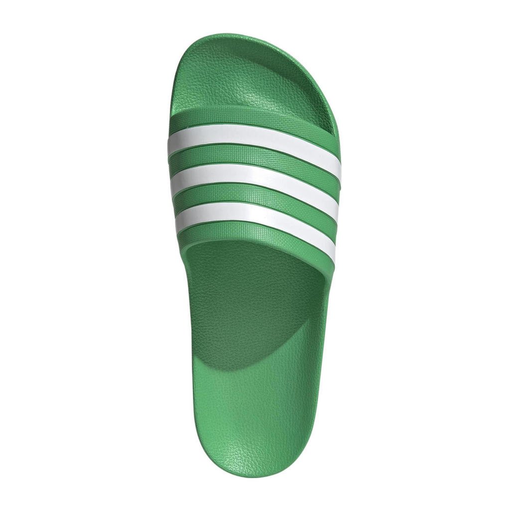 Groen en witte unisex adidas Performance Adilette Aqua badslippers van rubber 
