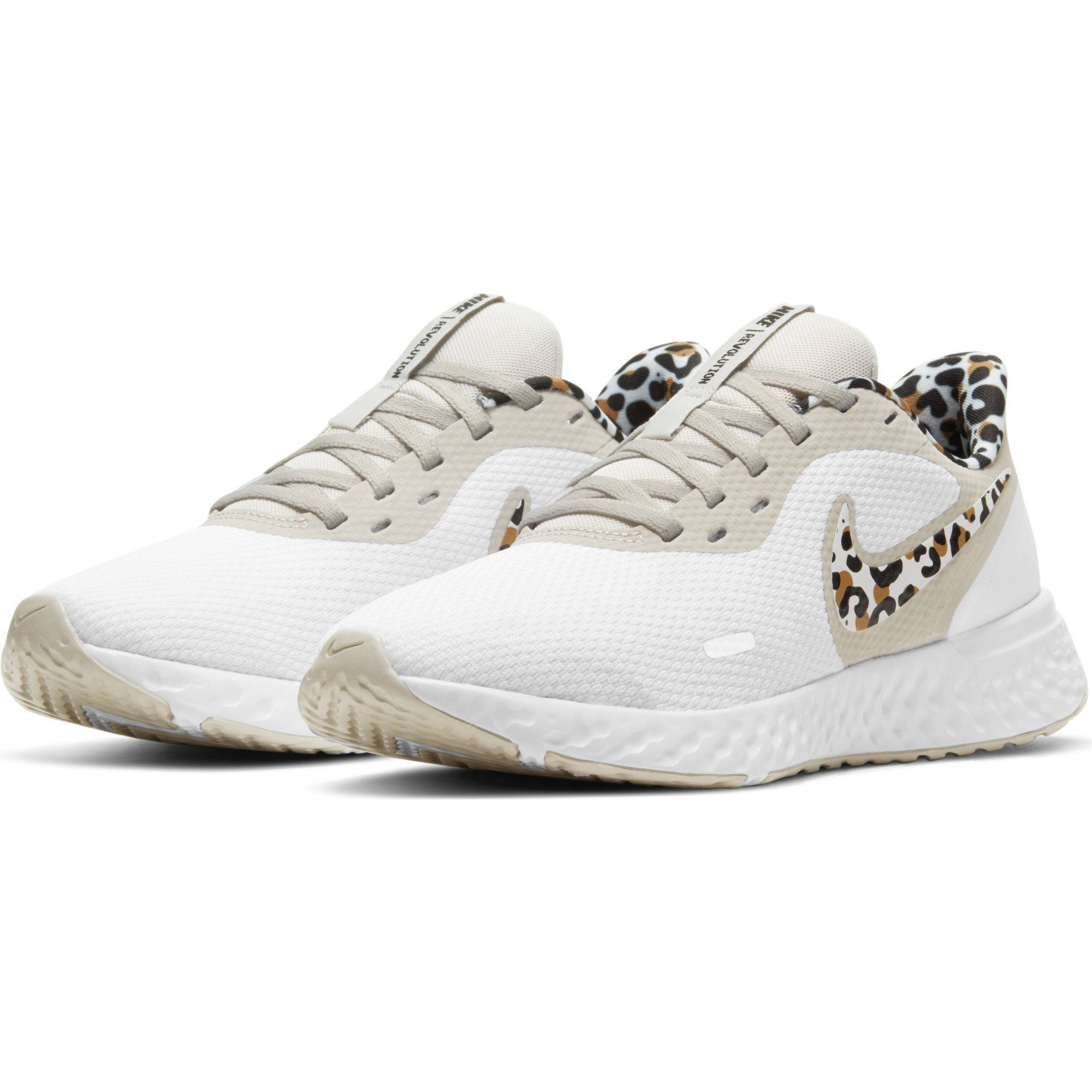 Nike Revolution 5 PRM hardloopschoenen wit/beige/bruin | wehkamp