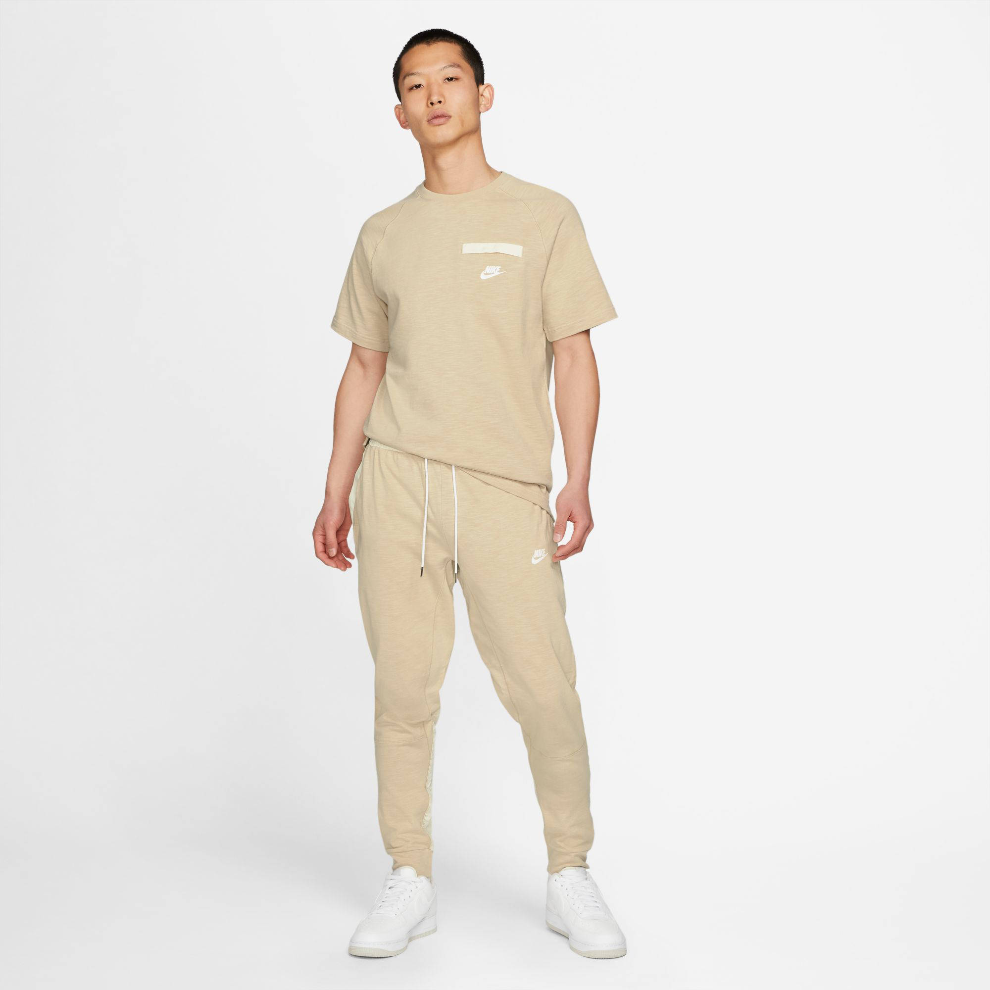 Nike broek / joggingbroek Nike Arch Fleece Jogger Ft in beige 876091