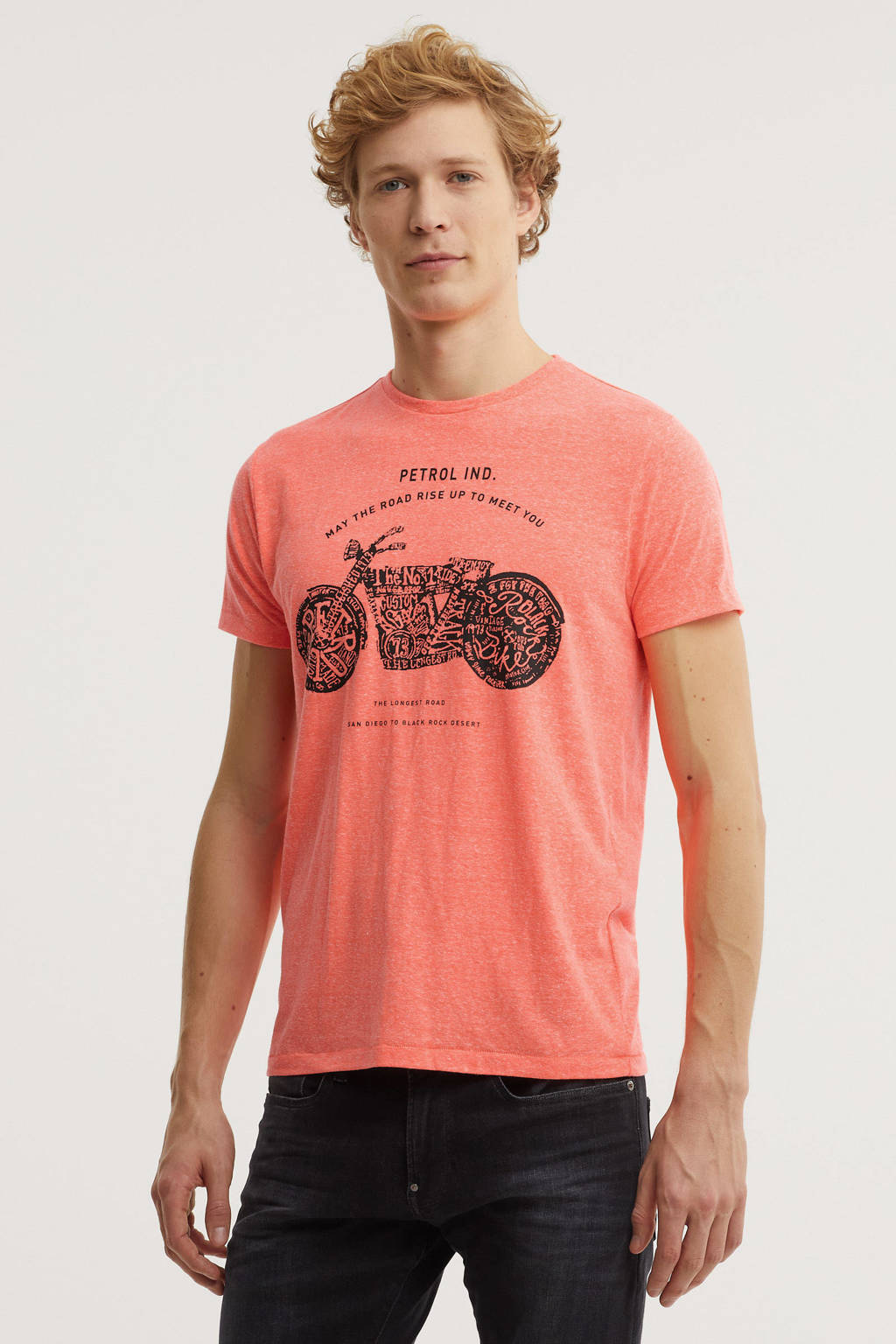 Koraalrode heren Petrol Industries T-shirt van katoen met printopdruk, korte mouwen en ronde hals