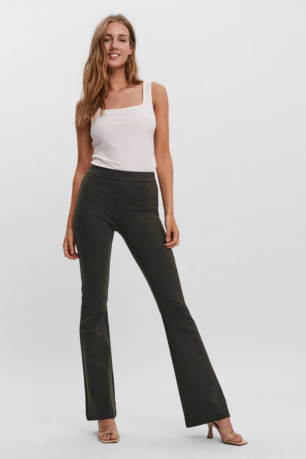 VERO MODA high waist flared broek VMKAMMA donkergroen | wehkamp