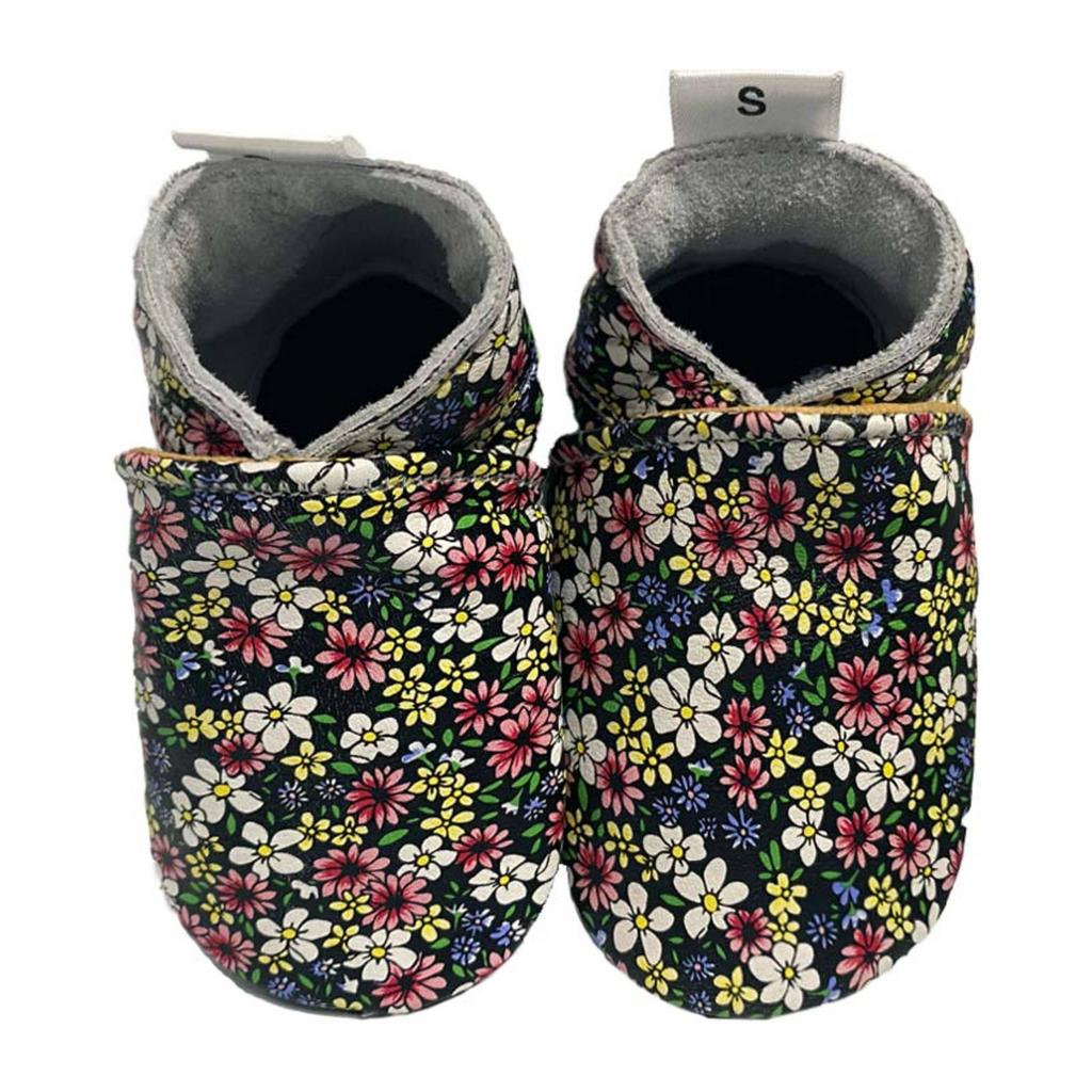 Taupe, wit en zwarte meisjes Babysteps leren babyslofjes met bloemenprint