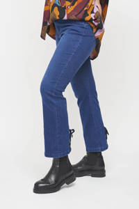 Donkerblauwe dames Adia cropped bootcut jeans Milan van stretchdenim met regular waist en rits- en knoopsluiting