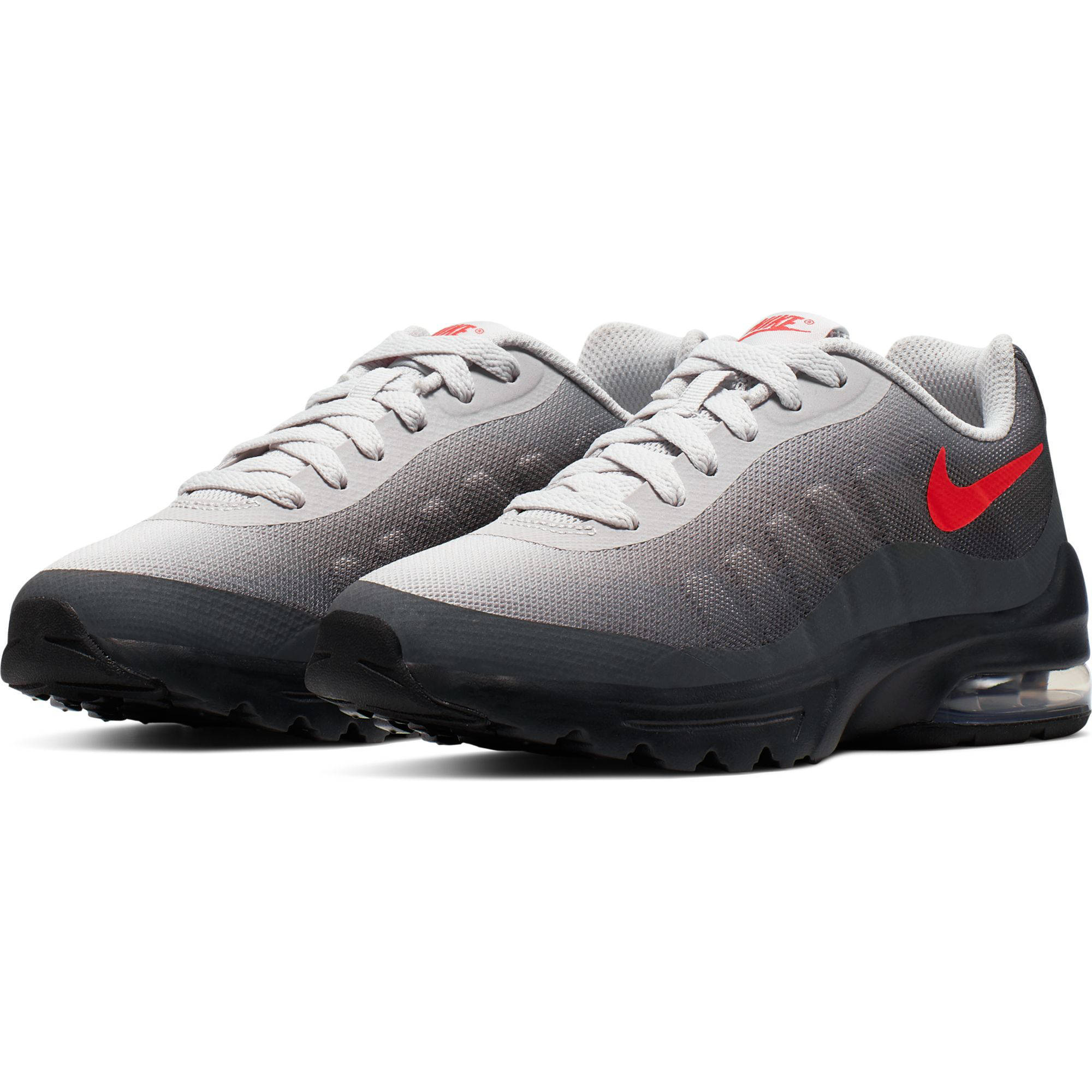 nike invigor grijs