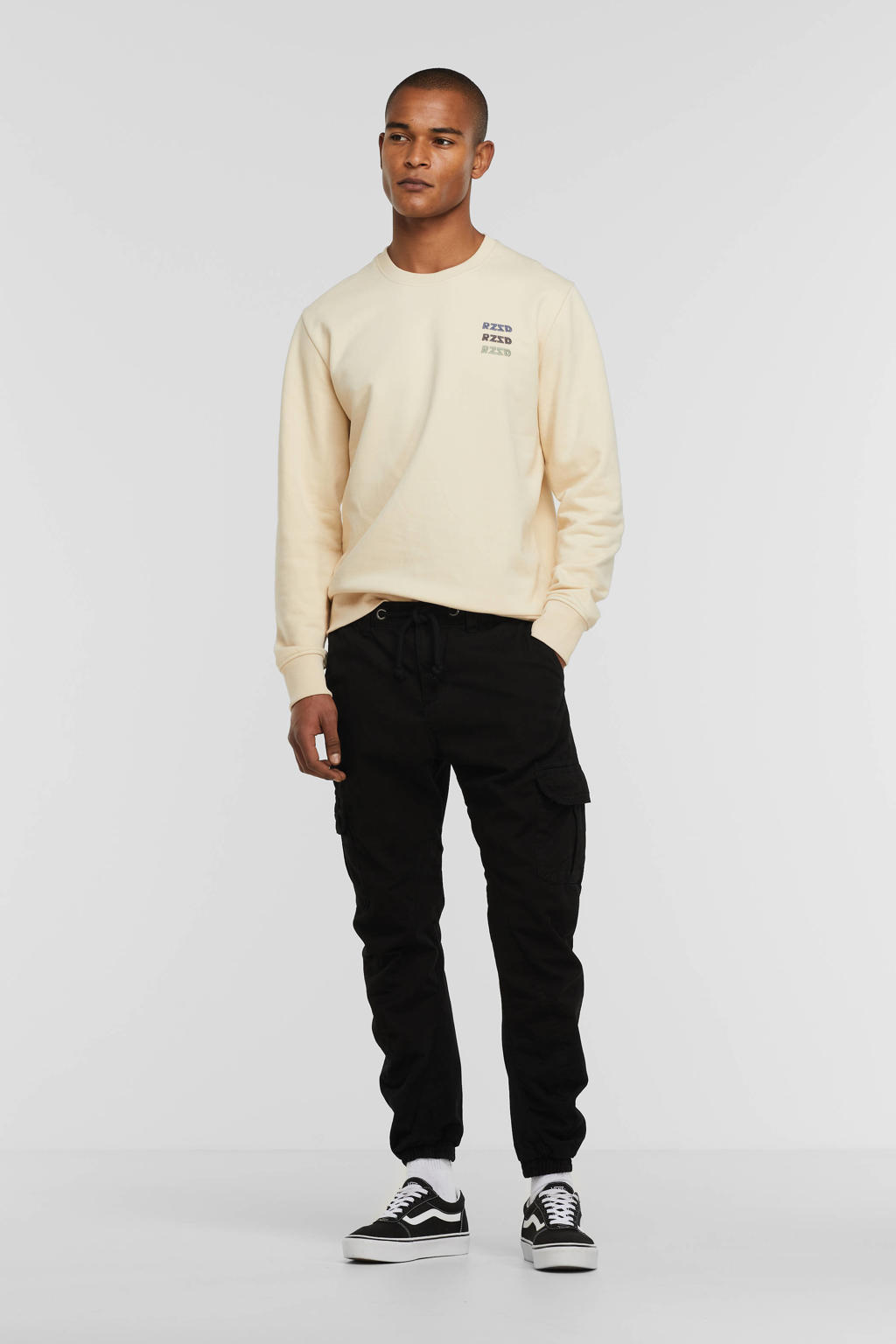 Urban Classics regular fit cargobroek zwart