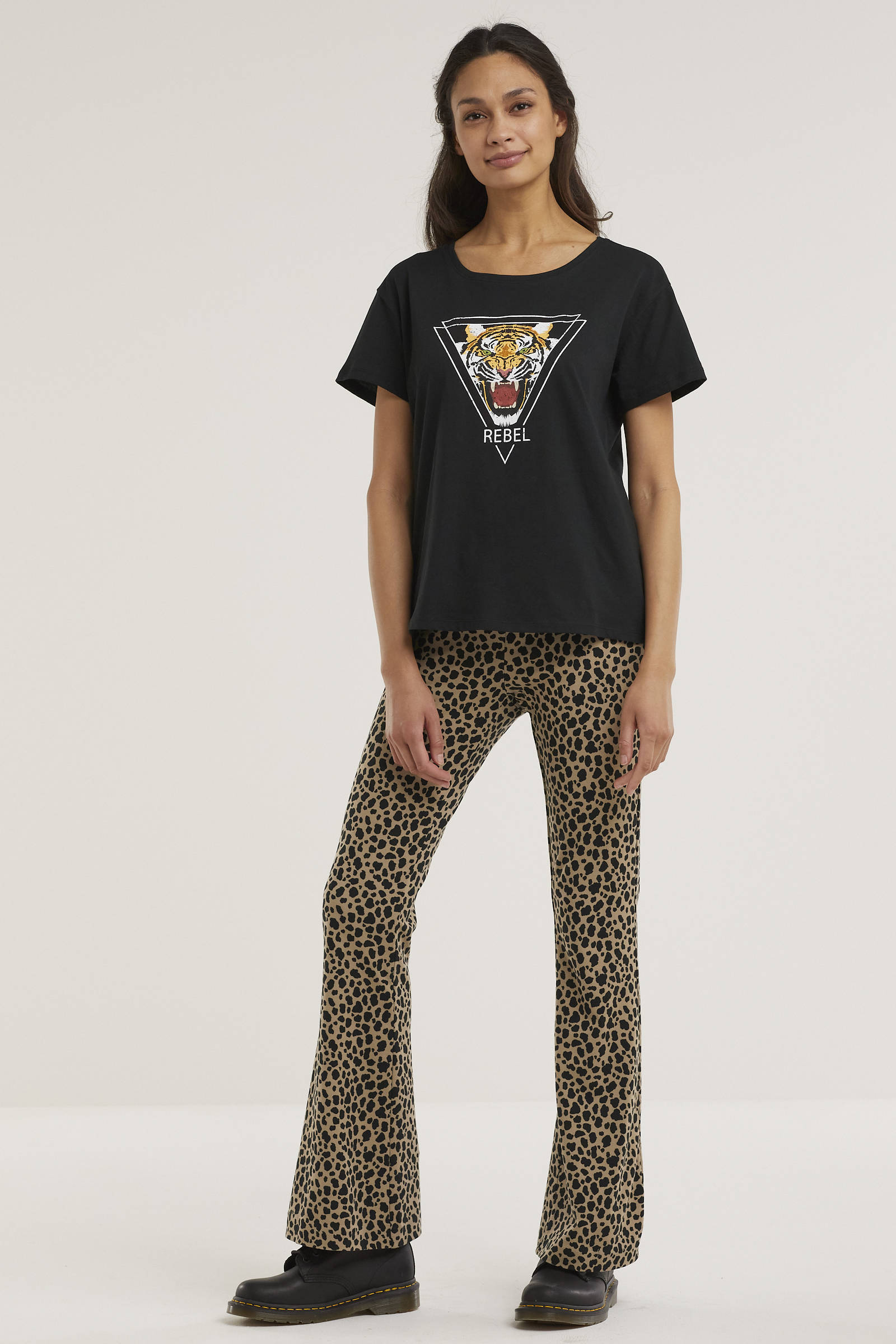 VERO MODA flared broek VMKAMMA met biologisch katoen camel | wehkamp