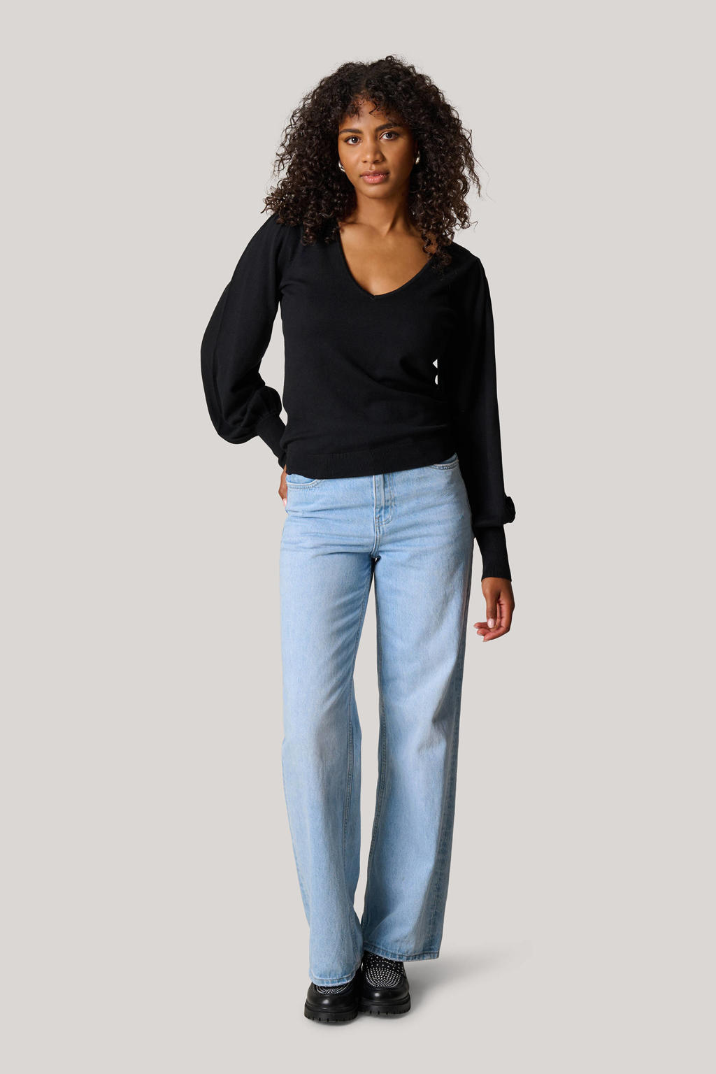 Shoeby fijngebreide trui Kyra Knit met ballonmouw zwart