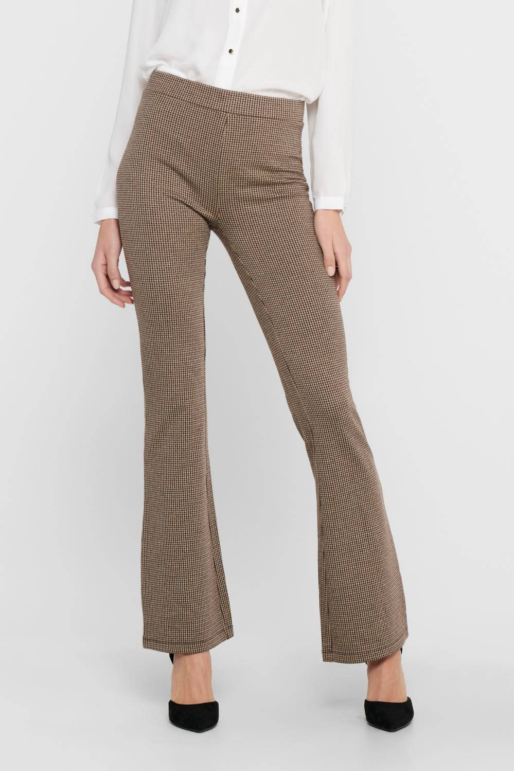 Hoe style ik mijn geruite broek - Your Personal Shopper