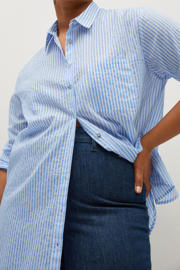 thumbnail: Mango Plus Size gestreepte geweven blouse lichtblauw/wit