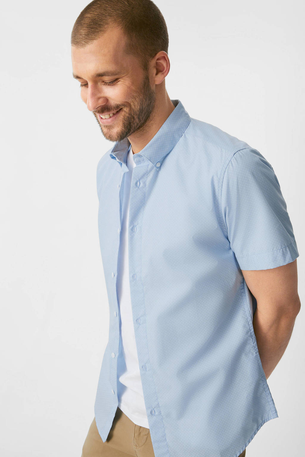 Lichtblauwe heren C&A slim fit overhemd van polyester met all over print, korte mouwen en button down sluiting