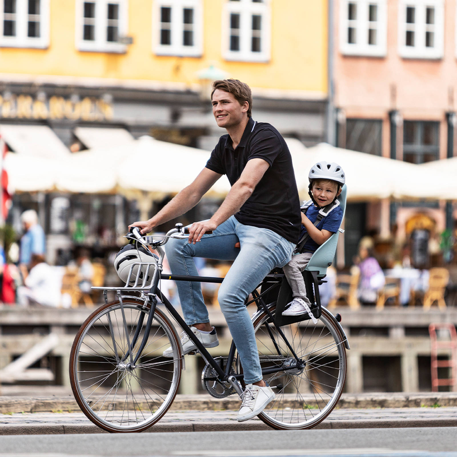 Urban Iki fietsstoeltje achter met bagagedragerbevestiging - Aotake Mint  Blue/Aotake Mint Blue | wehkamp