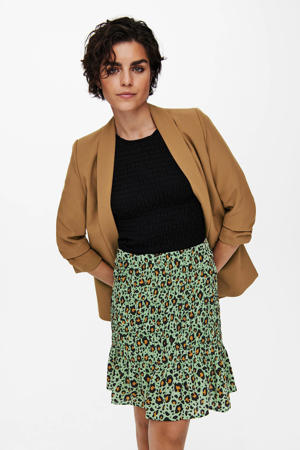 blazer ONLELLY met plooien bruin