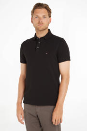 thumbnail: Zwarte heren Tommy Hilfiger slim fit polo van katoen met logo dessin, korte mouwen en klassieke kraag