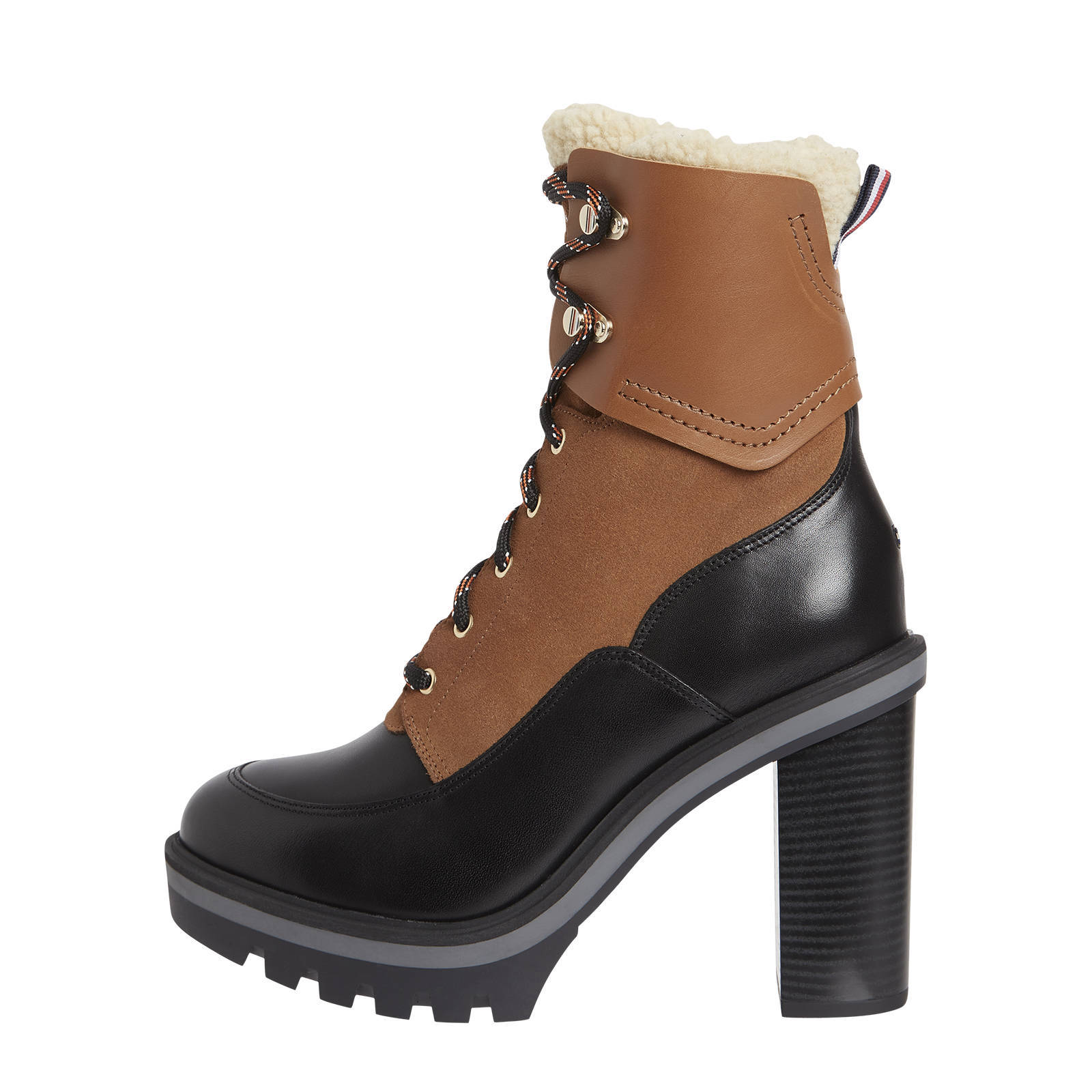Beige TOMMY HILFIGER TH OUTDOOR FLAT BOOT Veterboots | Omoda