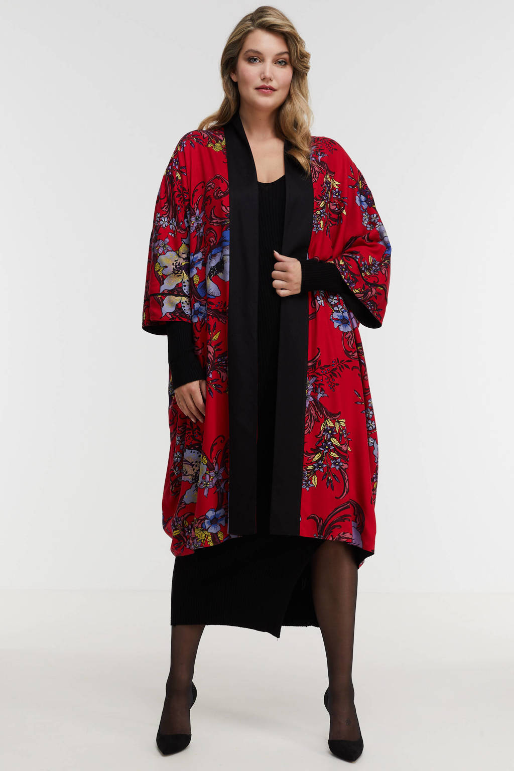Rode dames Miljuschka by Wehkamp Reversible gebloemde kimono van viscose met driekwart mouwen en openvallende hals