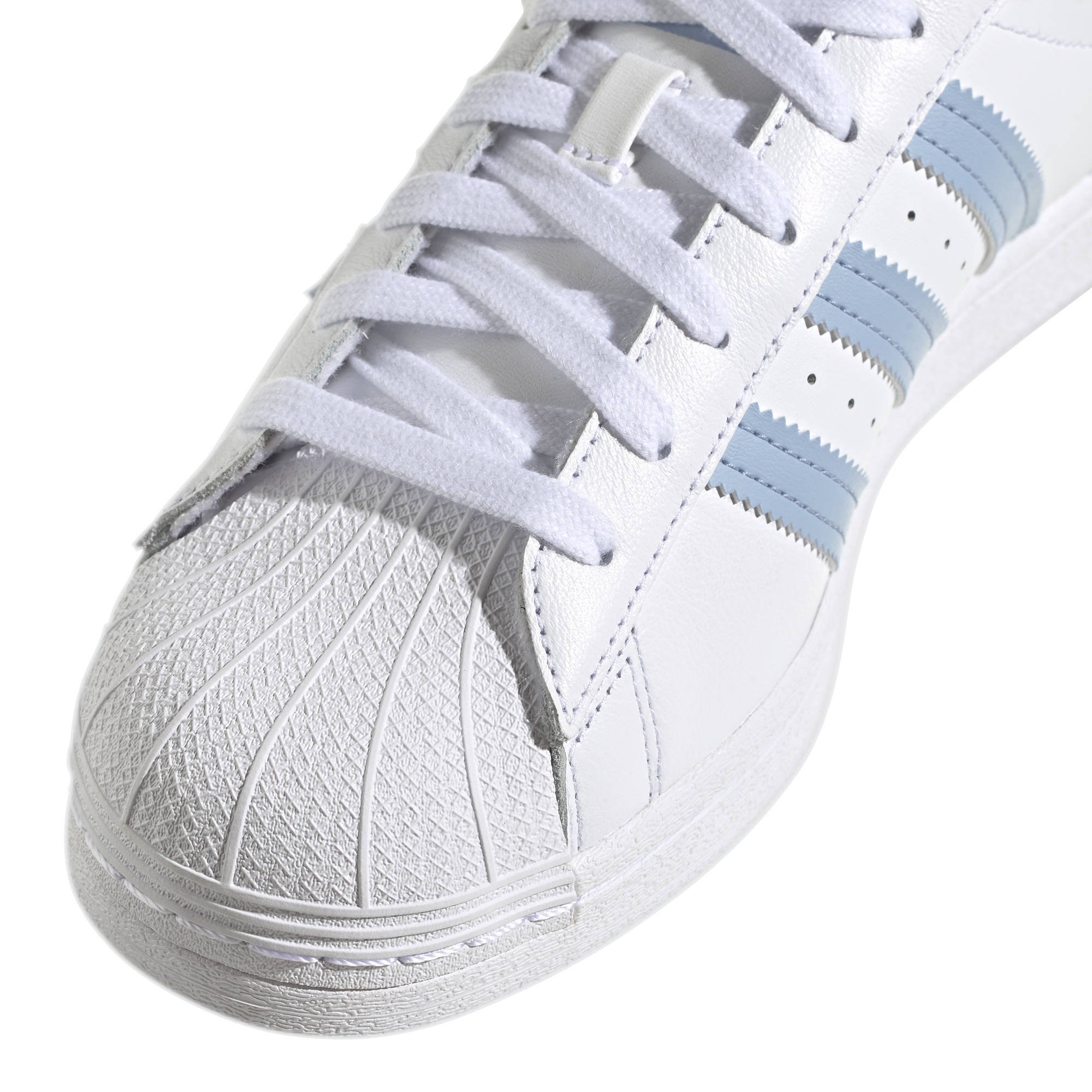 adidas superstar lichtblauw suede