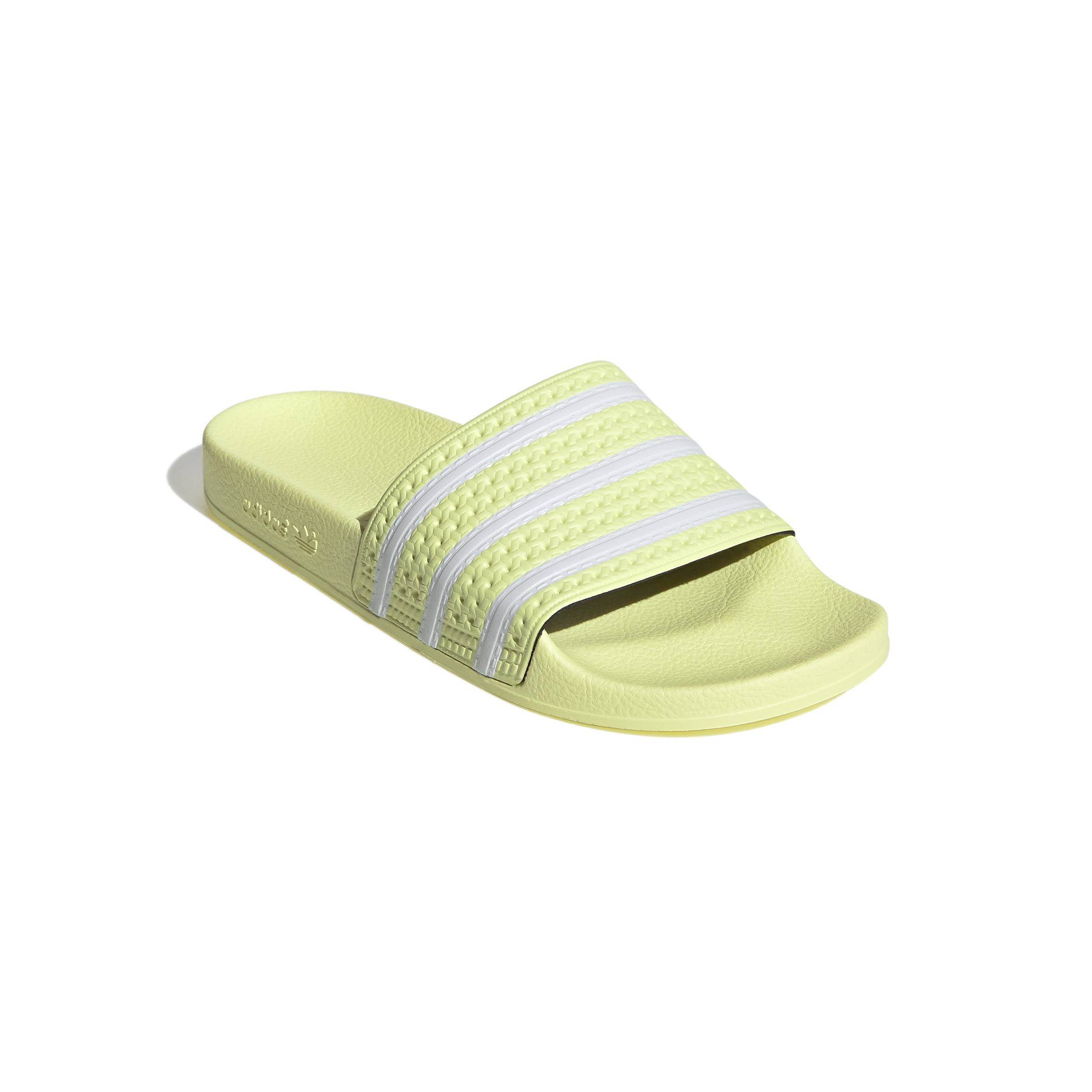 adidas Originals Adilette Aqua badslippers geel/wit | wehkamp