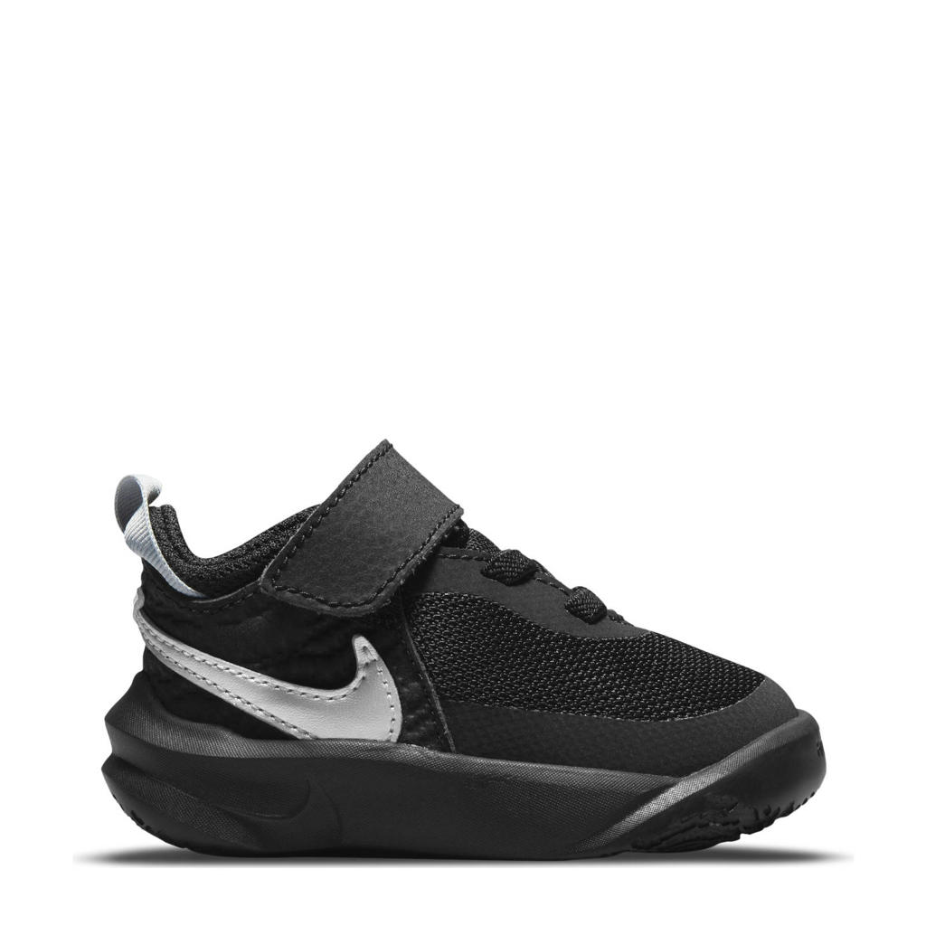 Nike Team Hustle D 10 sneakers zwart/metallic zilver/wit