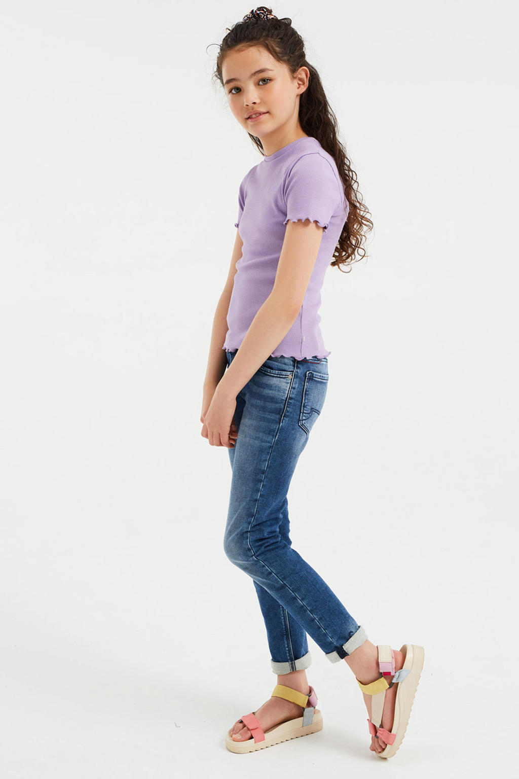 WE Fashion T-shirt met borduursels en ruches - lavendel