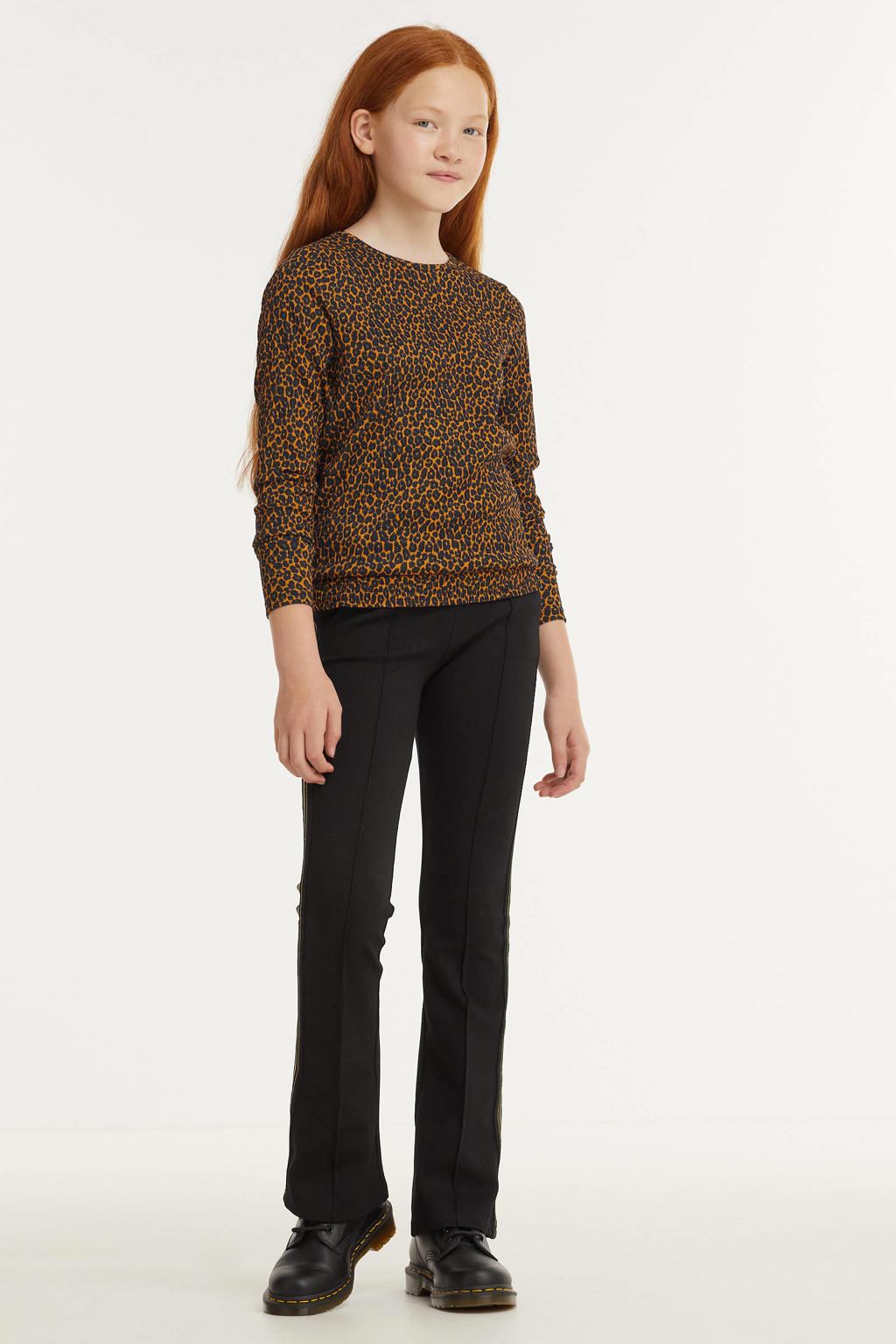 Bruin en zwarte meisjes LOOXS 10sixteen top van polyester met panterprint, lange mouwen, ronde hals en elastische boord