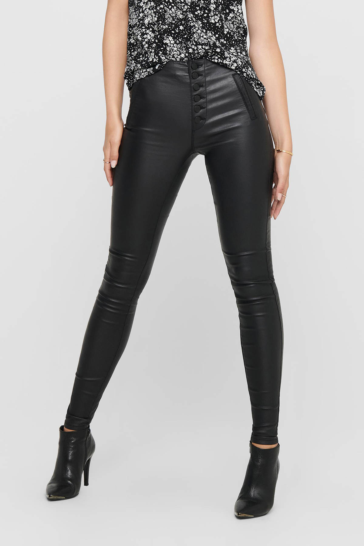 wehkamp Dames Kleding Broeken & Jeans Jeans High Waisted Jeans Coated high waist skinny broek ONLROYAL zwart 