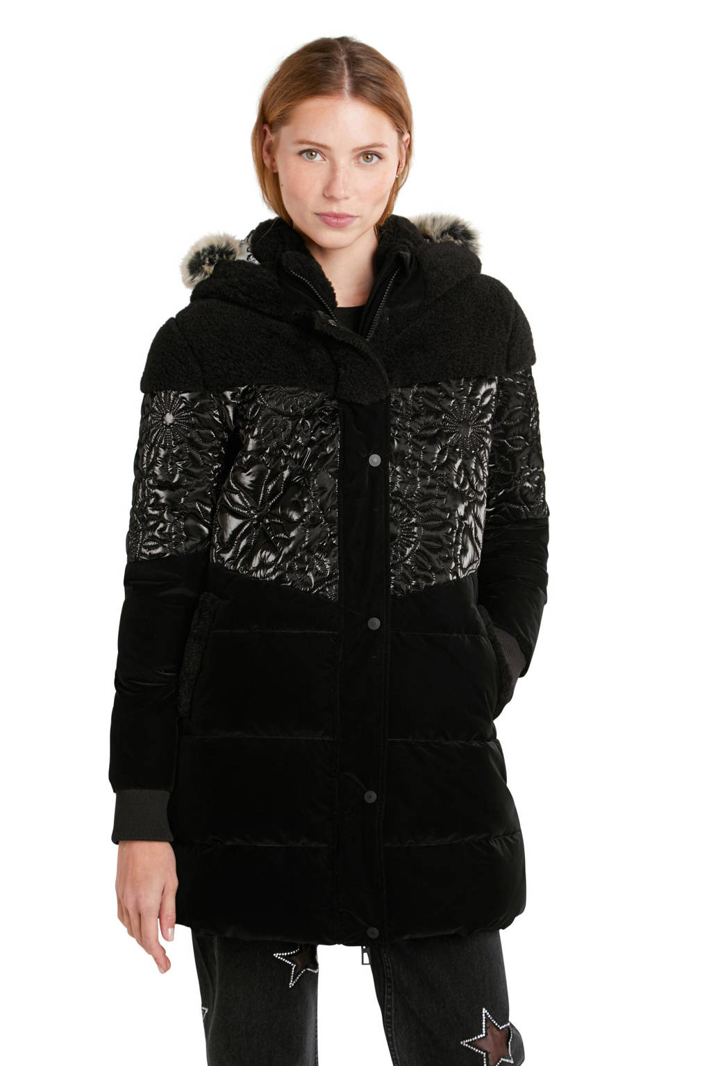Zwarte dames Desigual gewatteerde jas van polyester met lange mouwen, capuchon en rits- en drukknoopsluiting