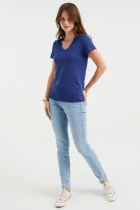 Blauwe dames WE Fashion T-shirt van lyocell met korte mouwen en V-hals
