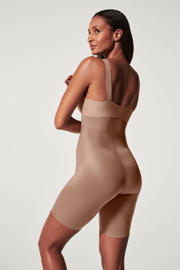 thumbnail: SPANXshape™ Invisible seamless medium corrigerende High-Waisted Mid-Thigh short donkerbeige
