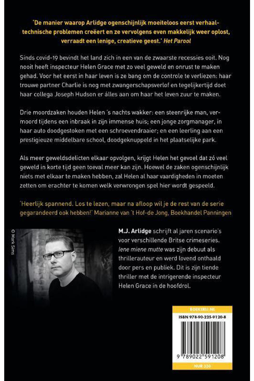 M.J. Arlidge Helen Grace Niemand zeggen wehkamp