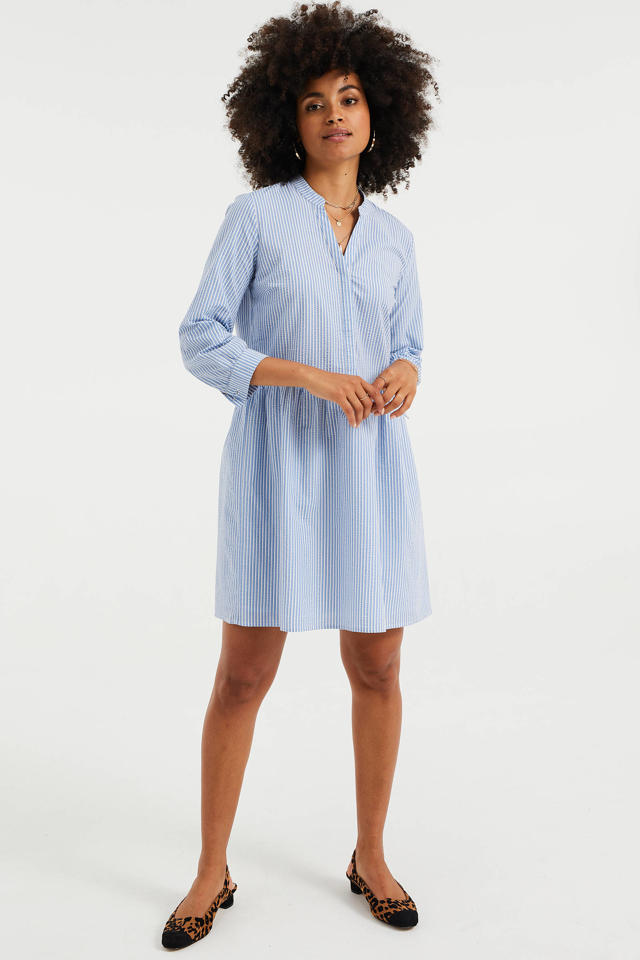 Beschietingen Ontcijferen te binden WE Fashion A-lijn jurk met plooien lichtblauw/wit | wehkamp