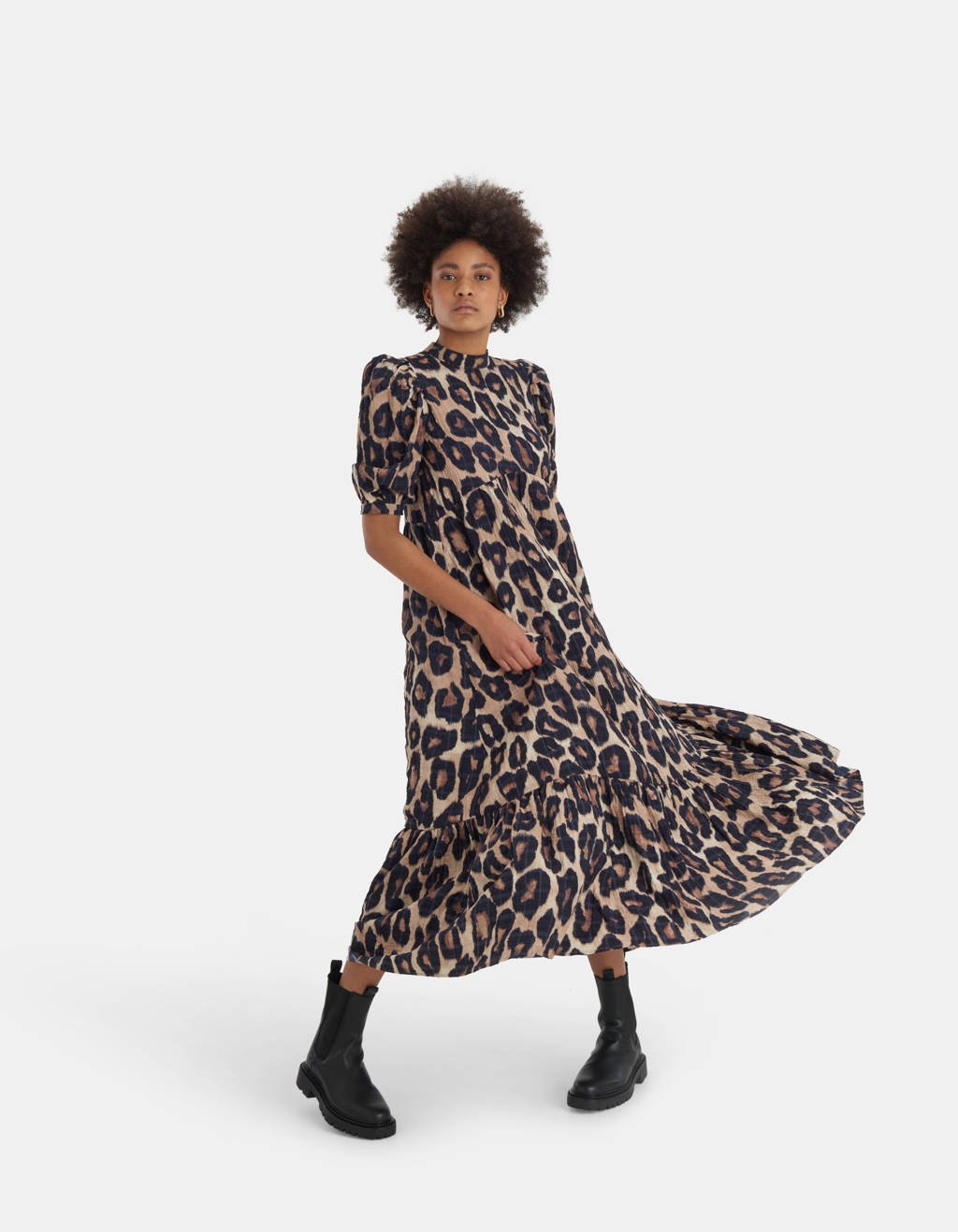 Shoeby Eksept maxi jurk Leopard met panterprint en volant bruin/zwart, Bruin/zwart