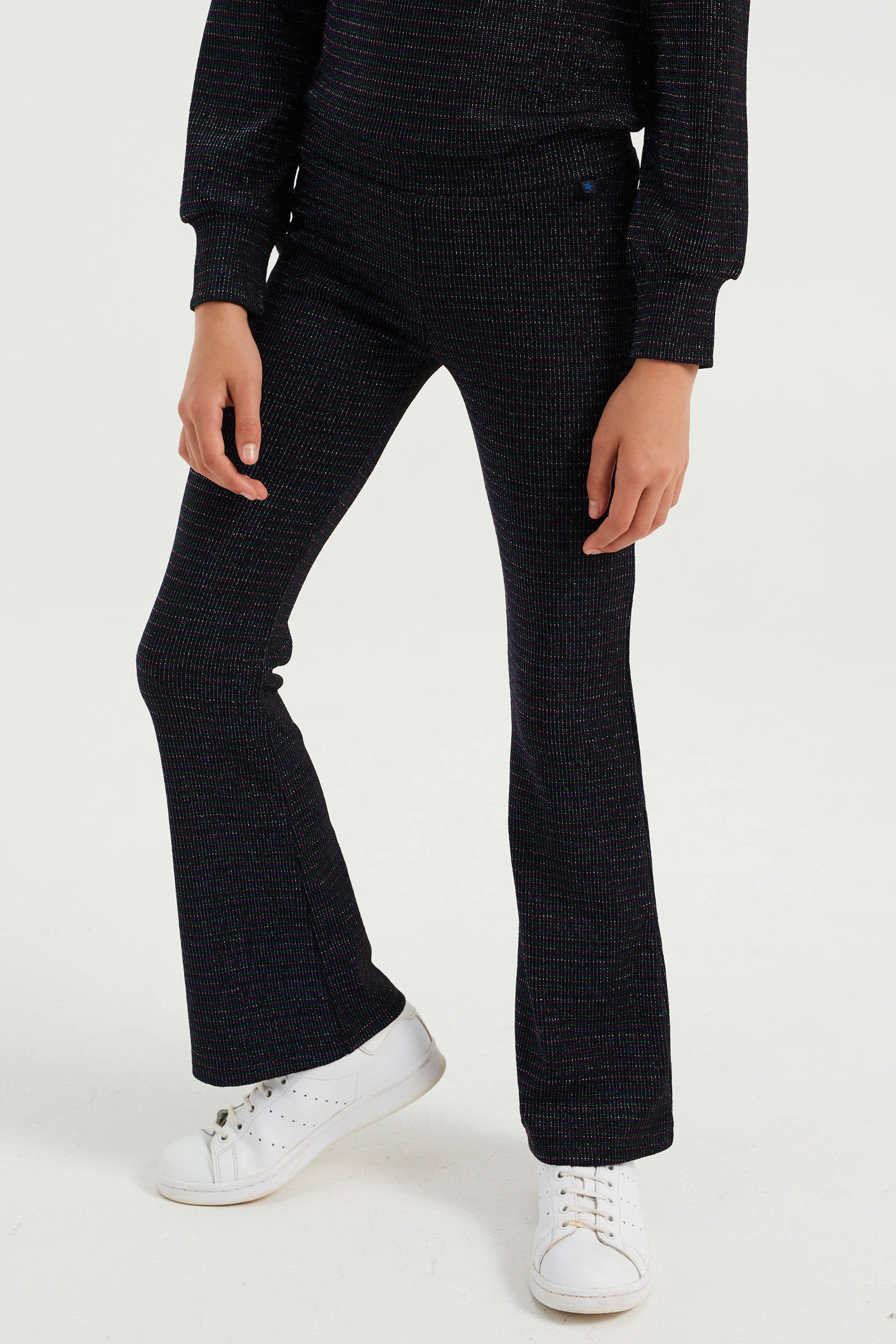 WE Fashion flared broek met all over print zwart | wehkamp