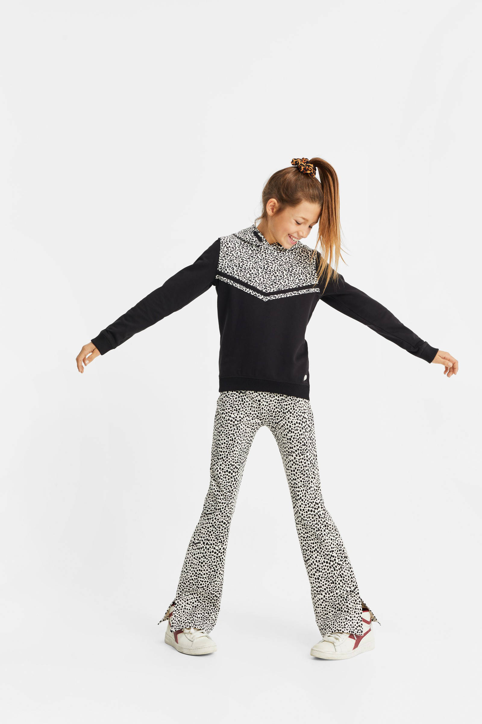 WE Fashion flared broek met stippen wit/zwart | wehkamp