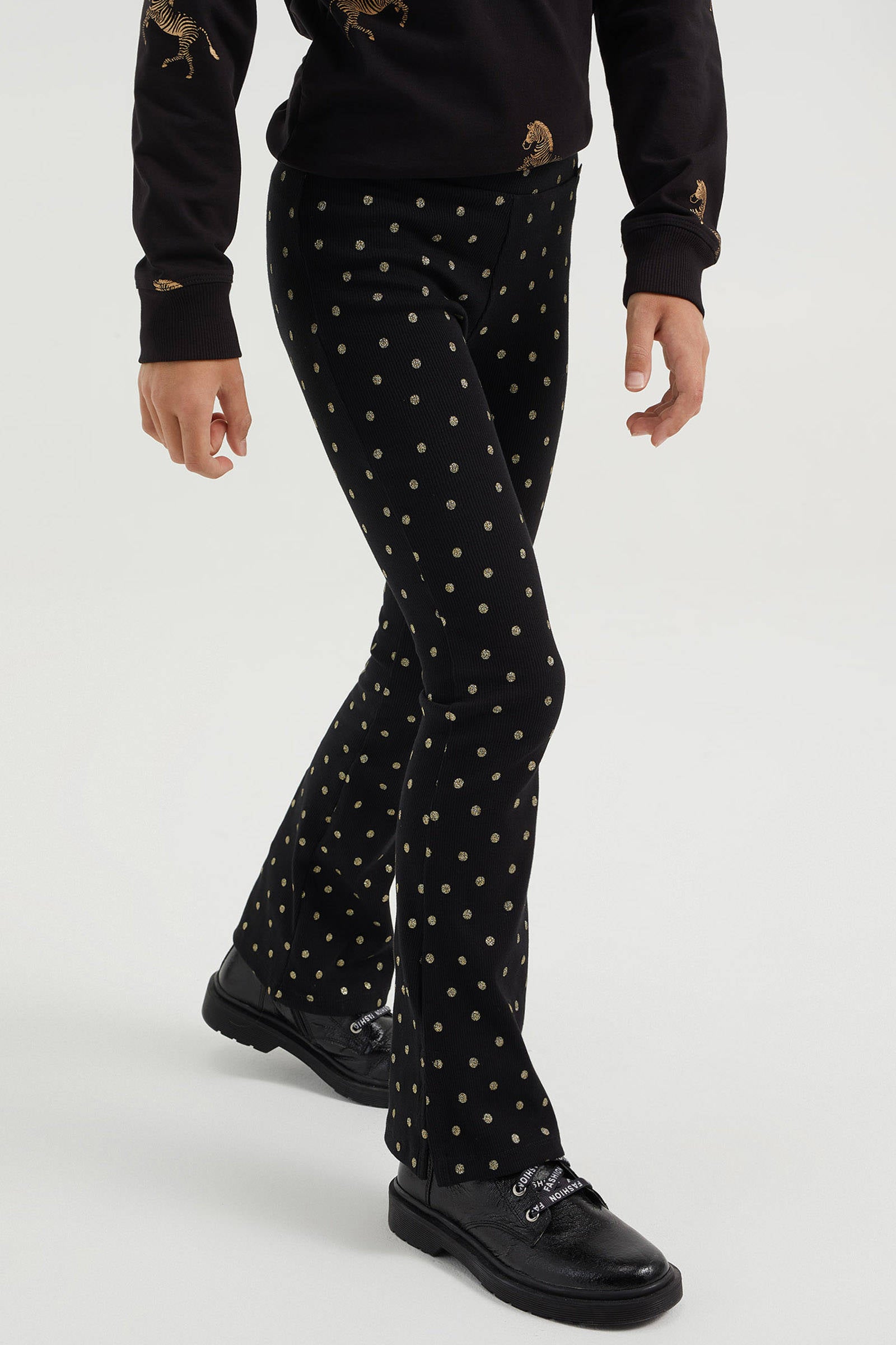 WE Fashion flared broek met stippen zwart/goud | wehkamp