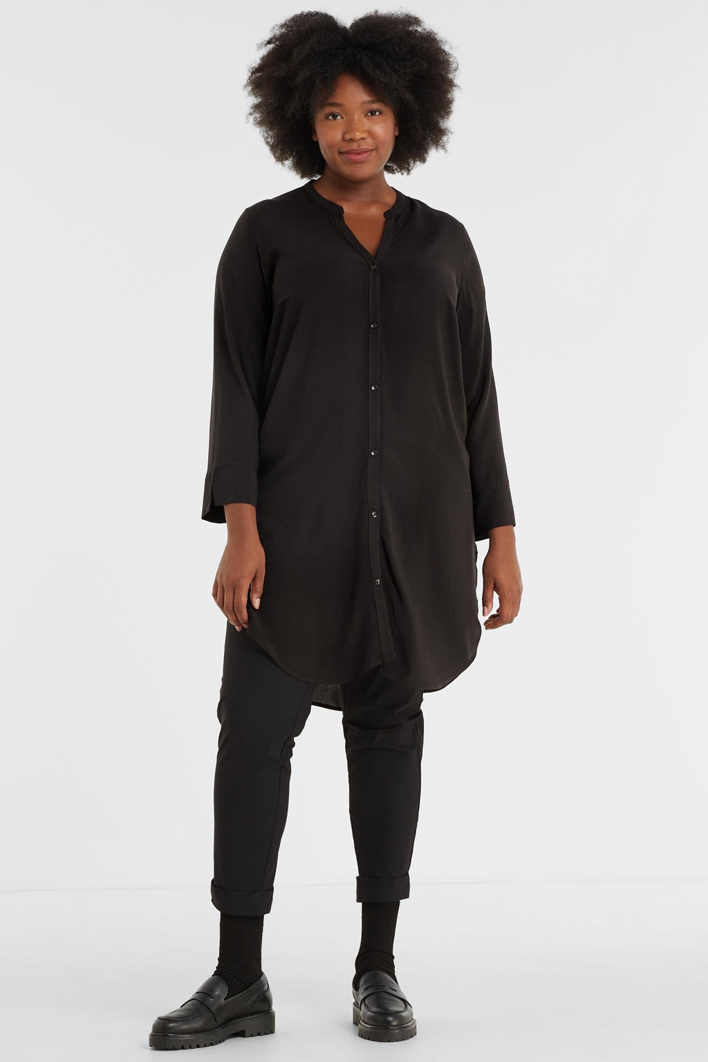 Zwarte dames GREAT LOOKS Lange blouse van viscose met lange mouwen, V-hals, knoopsluiting en geweven detail