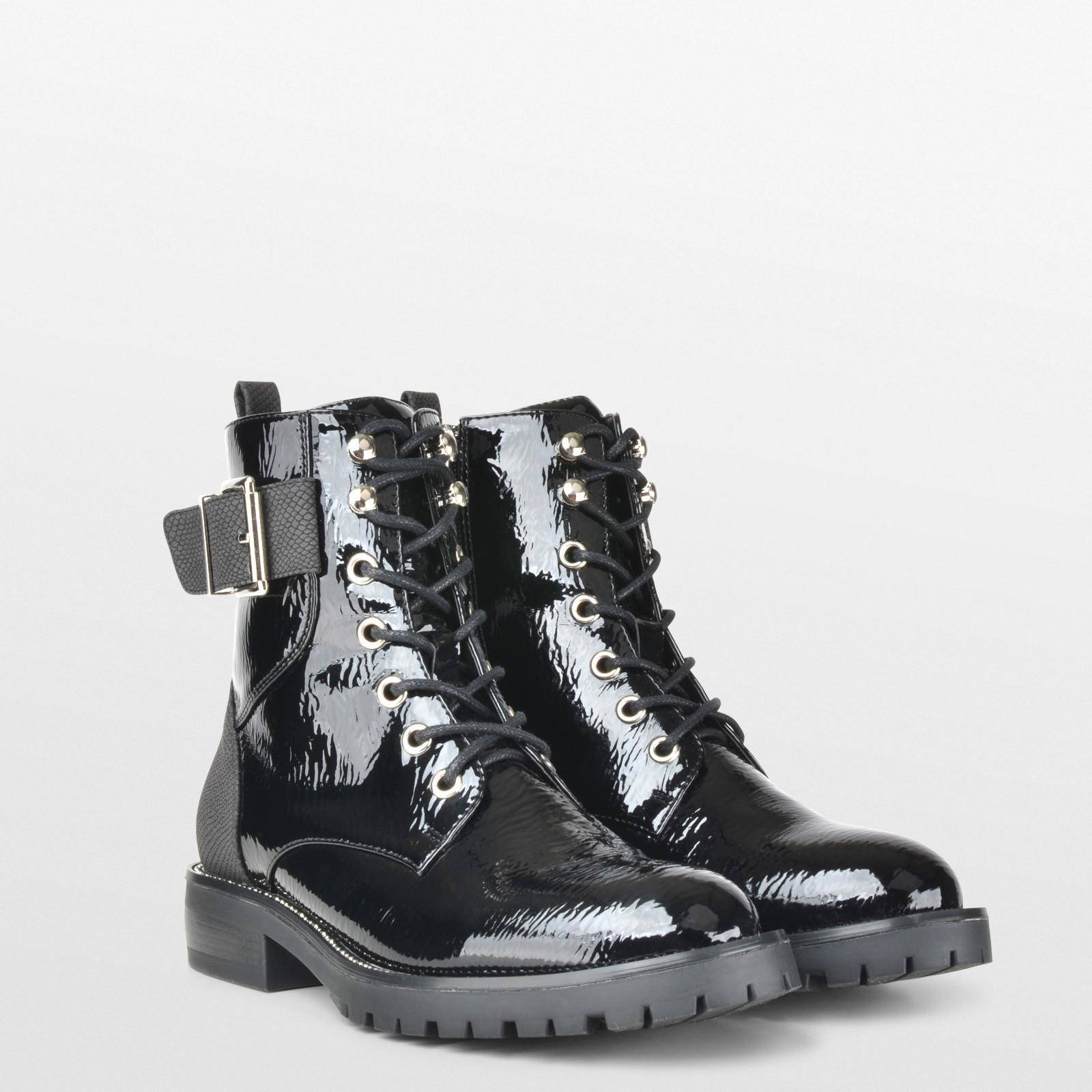 PS Poelman Lizzy lak veterboots met siergesp zwart | wehkamp