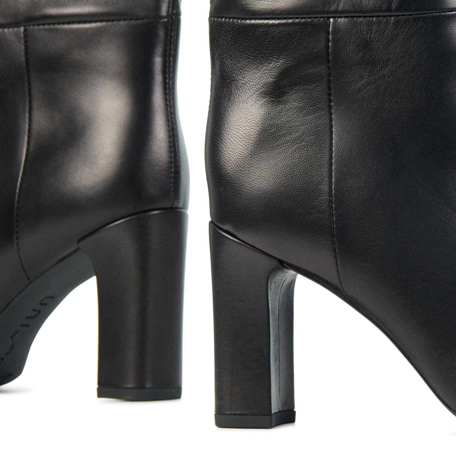 Unisa Dames Enkellaarsjes Zwart sue chelsea bootie gz hh | Van den Assem