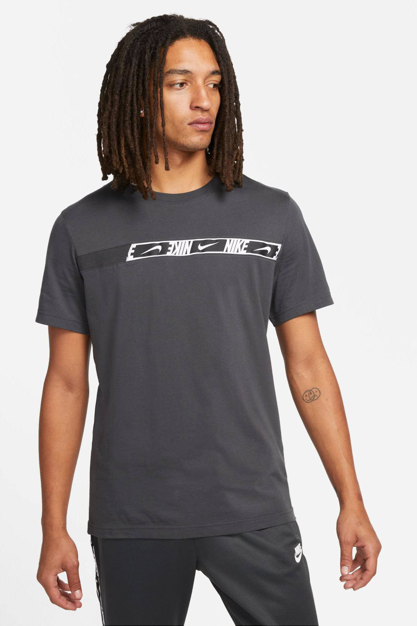 Sale: Nike shirts voor heren | hoge kortingen | Wehkamp