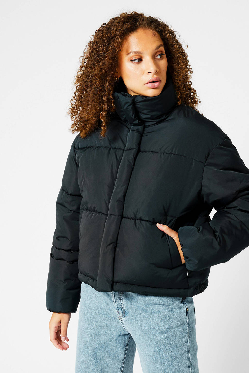 Zwarte dames America Today gewatteerde jas Jill van polyester met lange mouwen, opstaande kraag, ritssluiting en doorgestikte details