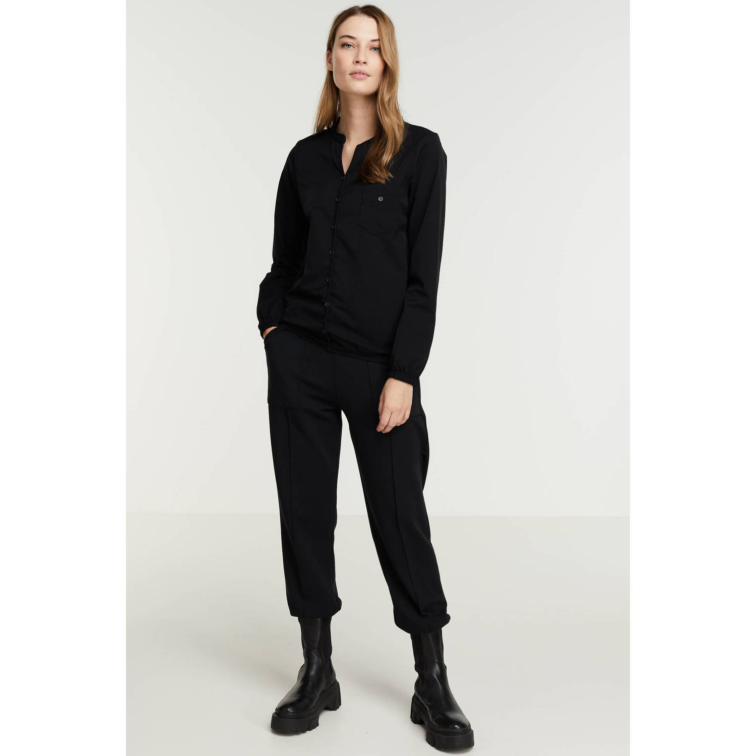 Didi blouse van travelstof zwart