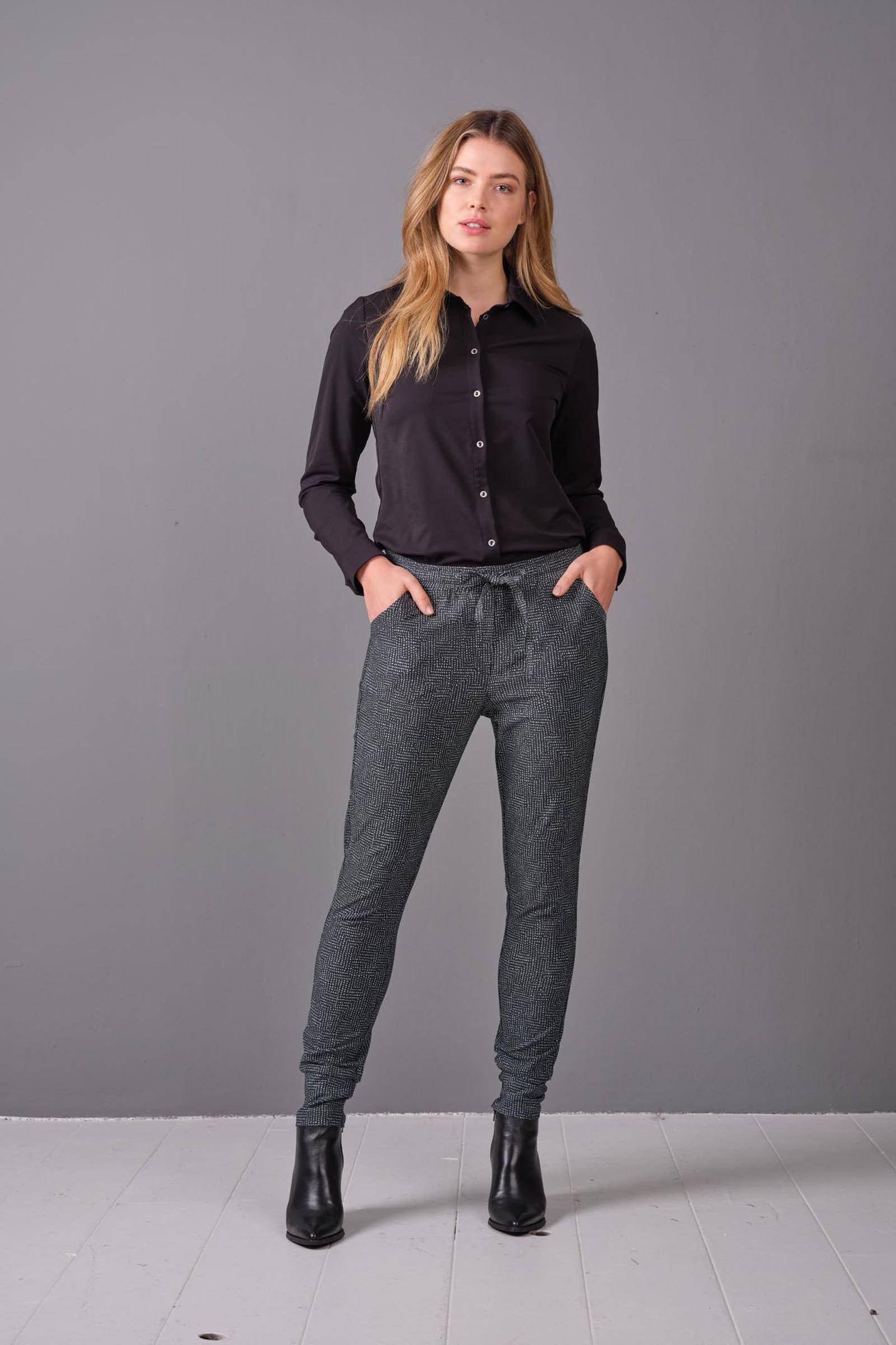 Didi regular fit broek van travelstof met all over print zwart/groen |  wehkamp