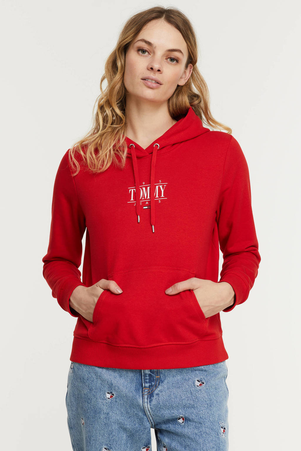Rode dames Tommy Jeans hoodie katoen met logo dessin, lange mouwen, capuchon en striksluiting